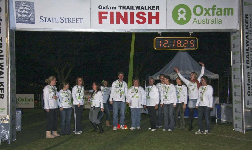 GB-_124-Finish Area - Volunteers.jpg